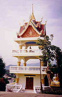 Vat Chome Khaou Maniratn, Houisai, Bokeo, Laos.  (11.7 K)