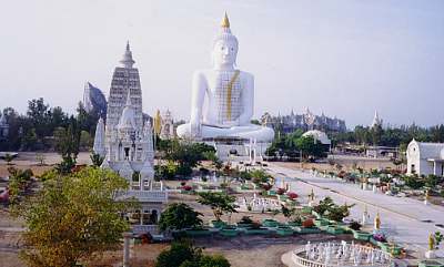 Wat Pai Rong Wua, Petburi